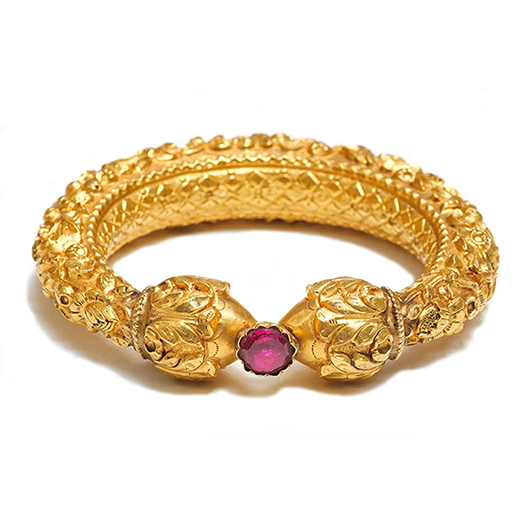 Banarasi Kada